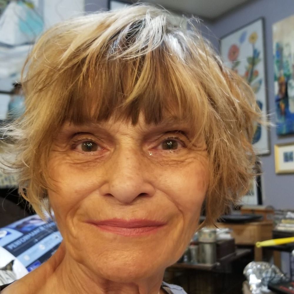 Meet your Posher, Carol